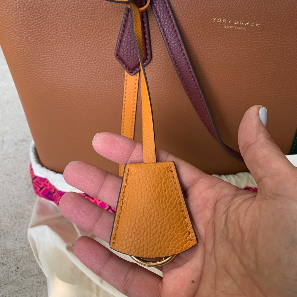 ⛔️SOLD⛔️Auth.TORY BURCH LEATHER TRI COLOR TOTE - Picture 5 of 16